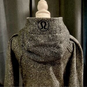 Lululemon Athletica Scuba Full Zip hoodie